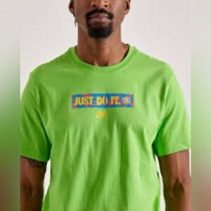 Nike Sportswear Just do it Green T shirt NWT
